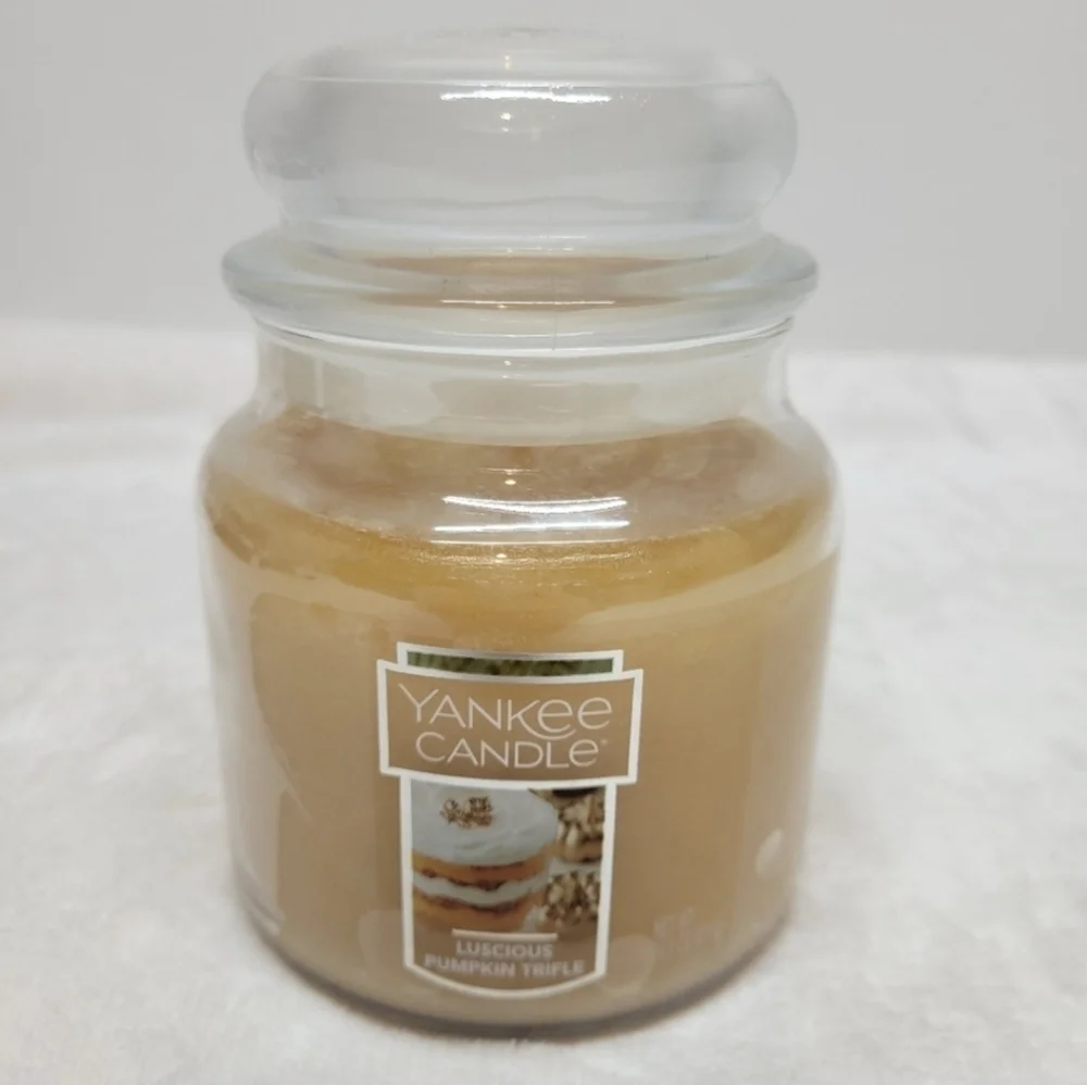 SOLD          Yankee candle Luscious Pumpkin Trifle Medium 1 wick jar candle NEW - Picture 9 of 9